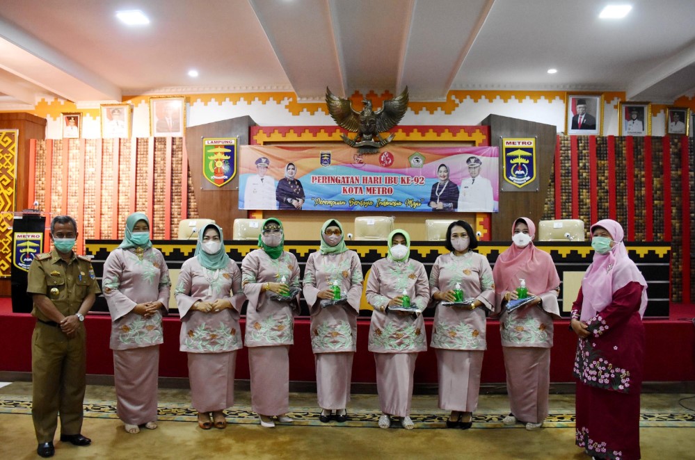 Gabungan Organisasi Wanita (GOW) Kota Metro Gelar TalkShow Peringatan Hari Ibu