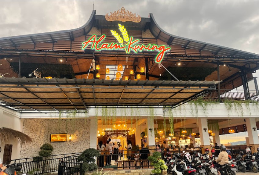 Alam Kuring Resto, Rekomendasi Tempat Buka Puasa di Bandar Lampung dengan Rasa Lezat Alam Kuring Resto, Rekomendasi Tempat Buka Puasa di Bandar Lampung dengan Rasa Lezat