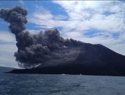 Breaking News, Gunung Anak Krakatau Kembali Semburkan Abu Vulkanik Per Hari Ini, Sabtu 13 Mei 2023