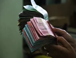 Penasaran Profesi dengan Gaji Tinggi di Indonesia? Ini Daftar Terbaru 2024