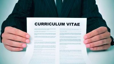4 Strategi Efektif Membuat CV atau Resume yang Menarik untuk Lamaran Kerja