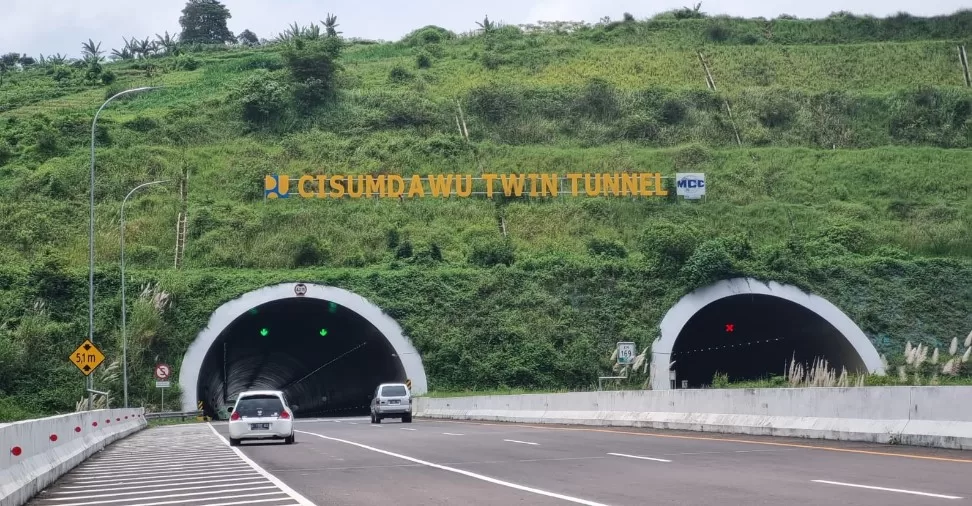 Pasca Gempa Sumedang, Tol Cisumdawu Diduga Alami Retak