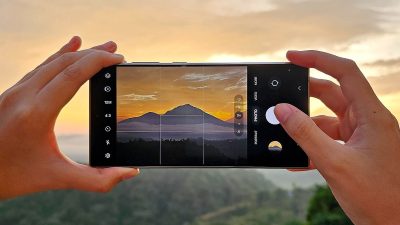 Tips Bikin Konten Saat Traveling Lebih Praktis dengan Galaxy S24 Series