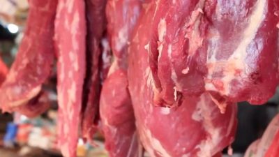 Harga Bahan Pokok Hari Ini 8 Juni 2024: Daging Sapi Turun, Gula-Bawang Naik