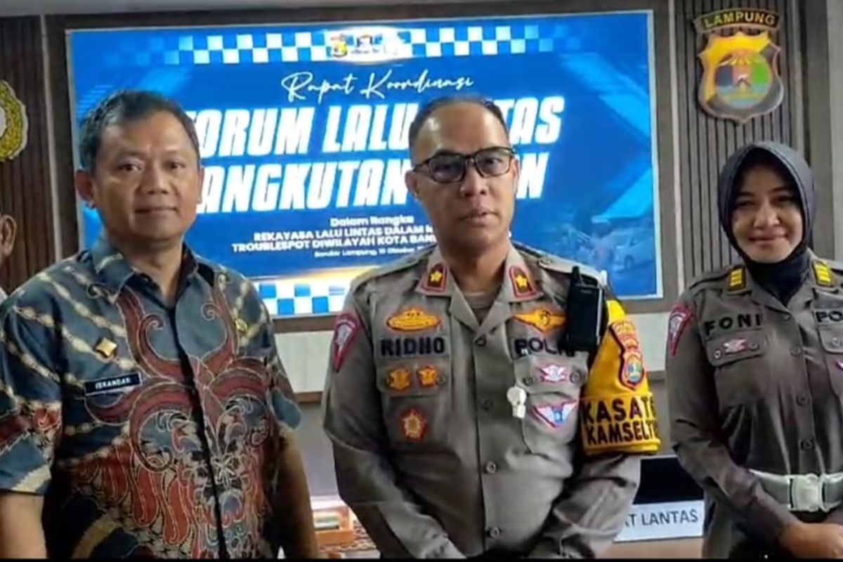 Solusi Cerdas dari Polresta Bandarlampung: Traffic Light untuk Mengatasi Kemacetan