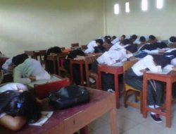Viral Rekaman Video Siswa Tidur Dikelas, Guru Takut Menegur