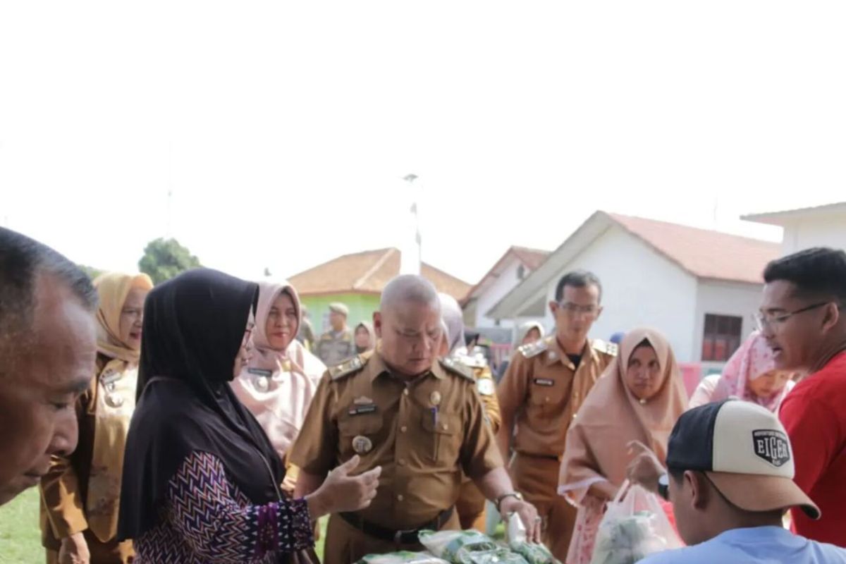 Operasi Pasar Pemkab Pringsewu: Solusi Kenaikan Harga di Lapangan Sukoharjo