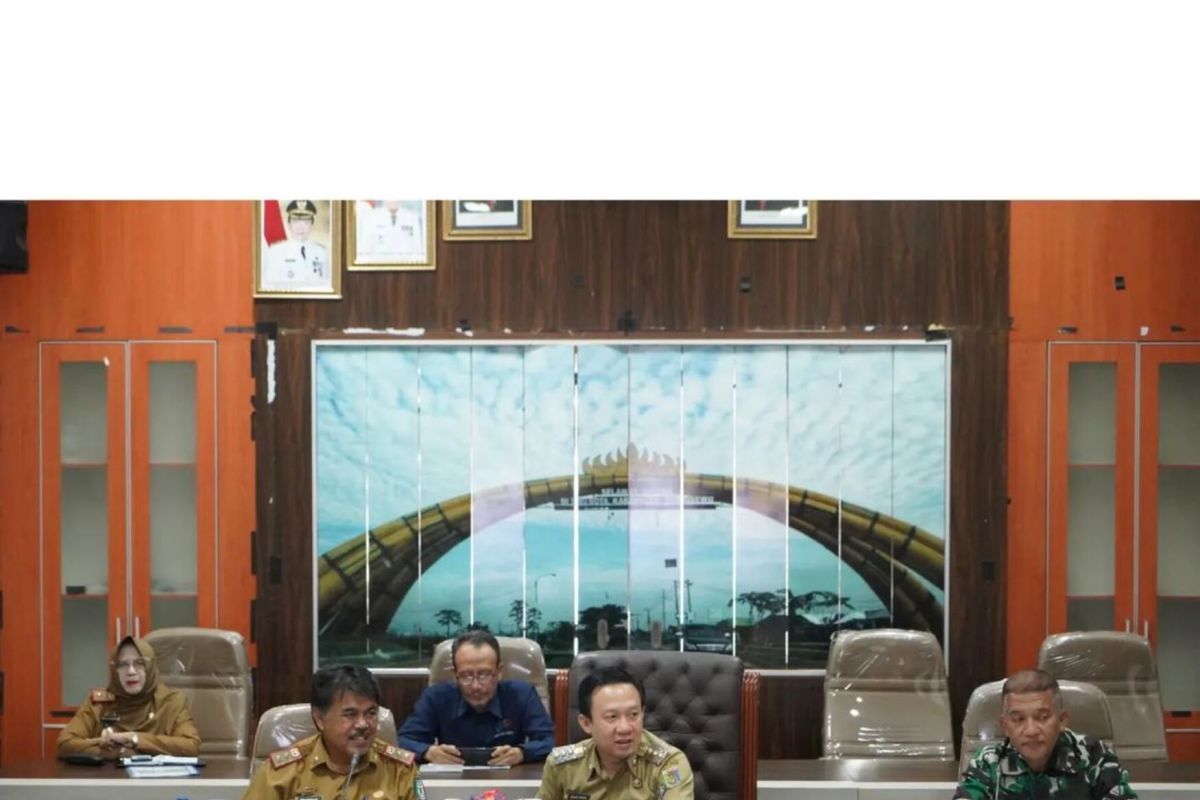 Pj Bupati Pringsewu Meluncurkan Langkah Anti-Inflasi: Apa yang Perlu Anda Ketahui Pj Bupati Pringsewu Meluncurkan Langkah Anti-Inflasi: Apa yang Perlu Anda Ketahui