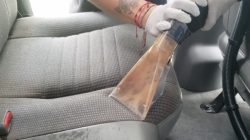 Noda Minuman di Jok Mobil? Simak Cara Mudah Menghilangkannya Sekarang!