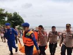 Operasi Penyelamatan: Evakuasi Mayat di Laut Pesisir Barat
