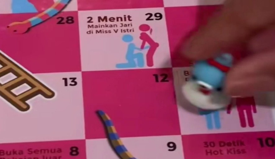 Viral di TikTok! Ular Tangga Pink, Apa Itu dan Bagaimana Cara Bermainnya?