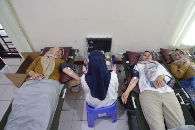 Berpartisipasi dalam Donor Darah di Peringatan HUT ke-87 LKBN ANTARA Biro Lampung