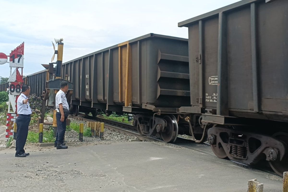Perbaikan Palang Pintu KA oleh Pemkot Bandarlampung: Prioritas Keselamatan Warga