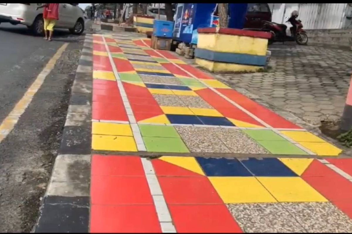 Trotoar Keramik di Bandarlampung Dijamin Lebih Tahan Lama dengan Bahan Granit