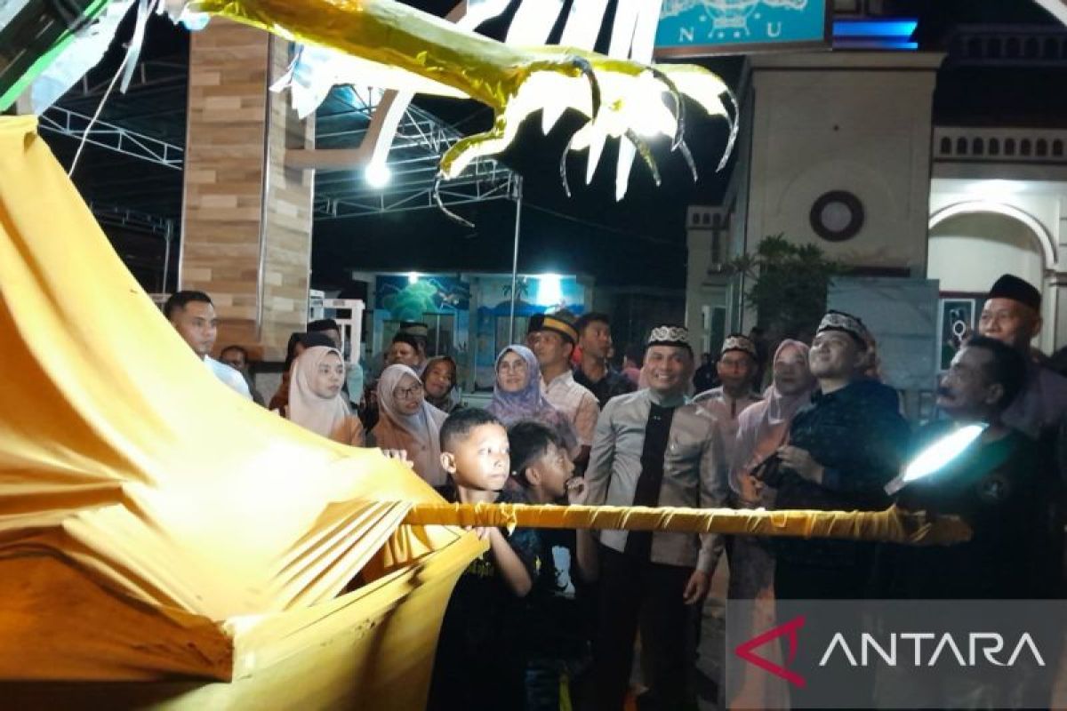 Karnaval Lebaran: Ribuan Warga Meriahkan Acara, Wali Kota Dorong Agar Masuk Kalender Wisata