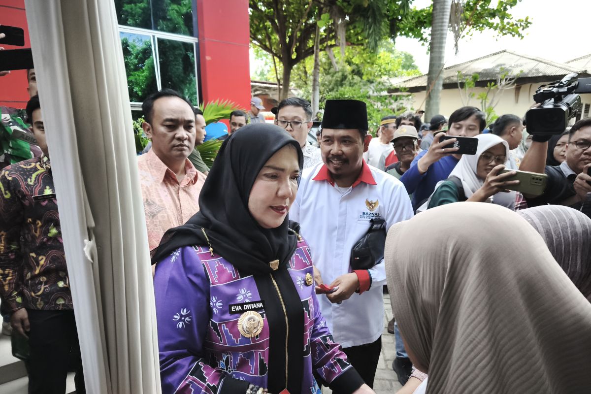 Beras 80 ribu kg Disalurkan ke Warga Bandarlampung oleh Pemerintah Kota dan Baznas