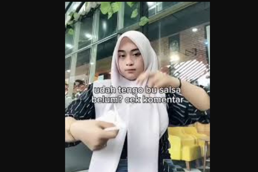 Usai Video Jogetnya Viral, Kini Bu Guru Salsa Kembali Beri Kejutan Ke Netizen