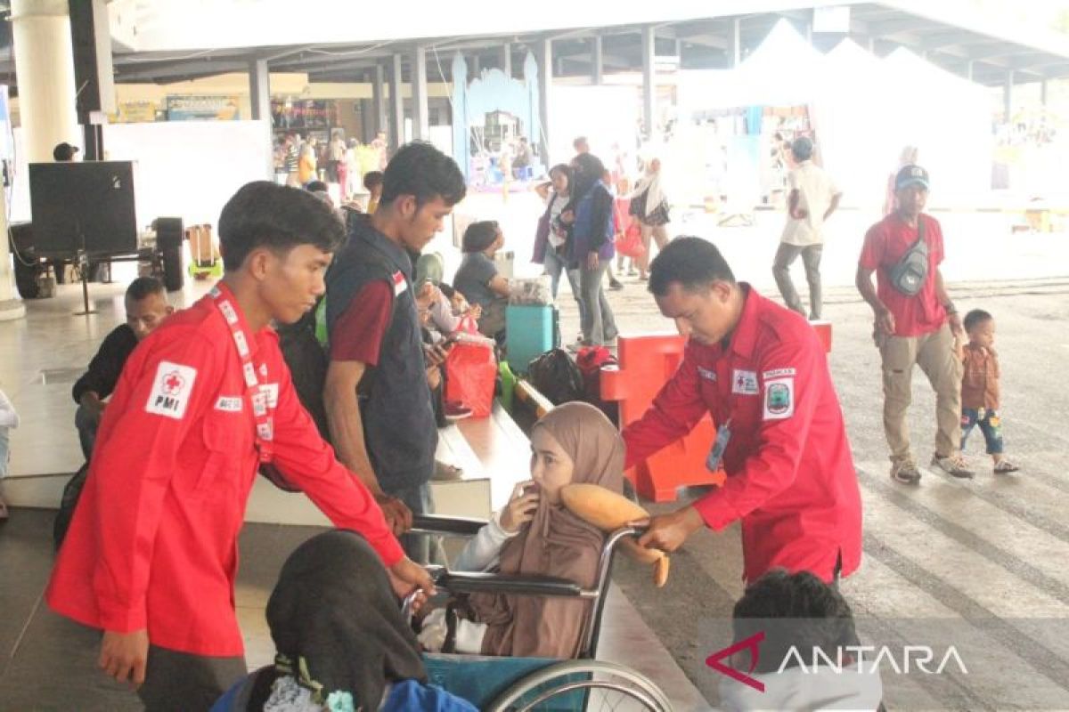 Siap Siaga! PMI Lampung Selatan Kerahkan 50 Relawan Untuk Mendukung Pemudik di Bakauheni