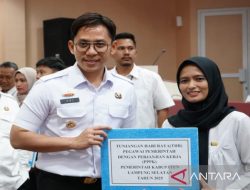 Dibagikan THR Senilai Rp38 Miliar, PNS Lampung Selatan Bahagia!