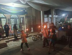 Pawai Obor Meriah Malam Takbiran di RT04 Labuhanratu Raya Bandarlampung