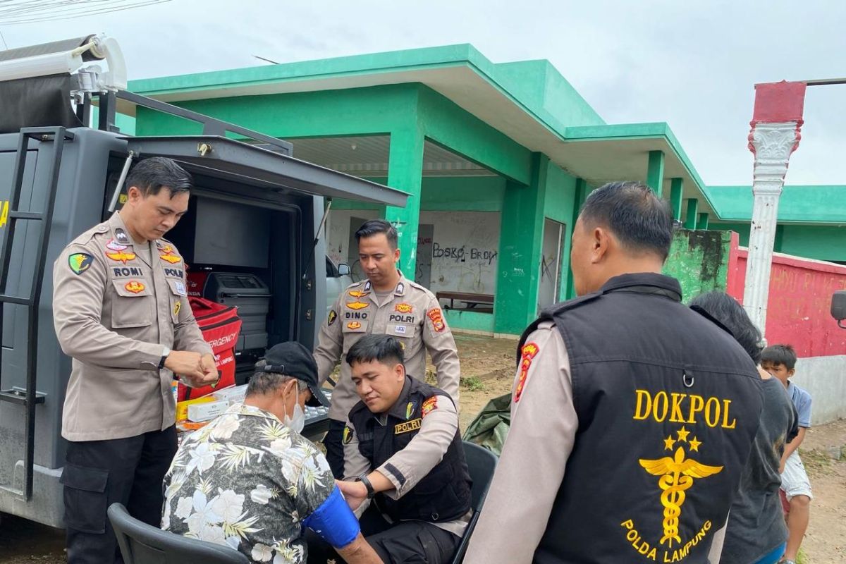 Posko Kesehatan Darurat Hadir di Panjang, Polda Lampung Siap Bantu Warga Terdampak Banjir
