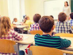 ✅ Daftar 40 Nama Benda di Kelas dalam Bahasa Inggris dan Artinya — Mudah Diingat!