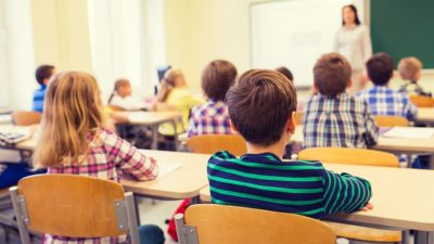 ✅ Daftar 40 Nama Benda di Kelas dalam Bahasa Inggris dan Artinya — Mudah Diingat!
