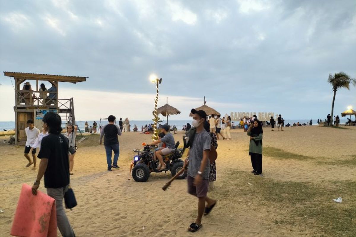 Rekor Kunjungan Wisatawan ke Lampung Selatan saat Libur Lebaran 2025