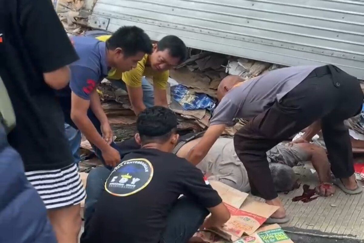 Kecelakaan Truk Fuso Berdampak di Pelabuhan Bakauheni: Berita Terbaru!