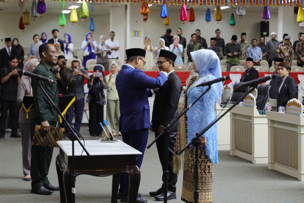 Pelantikan Anggota DPRD Lampung: Memperkuat Kehadiran dan Kinerja di Masa Jabatan 2024-2029