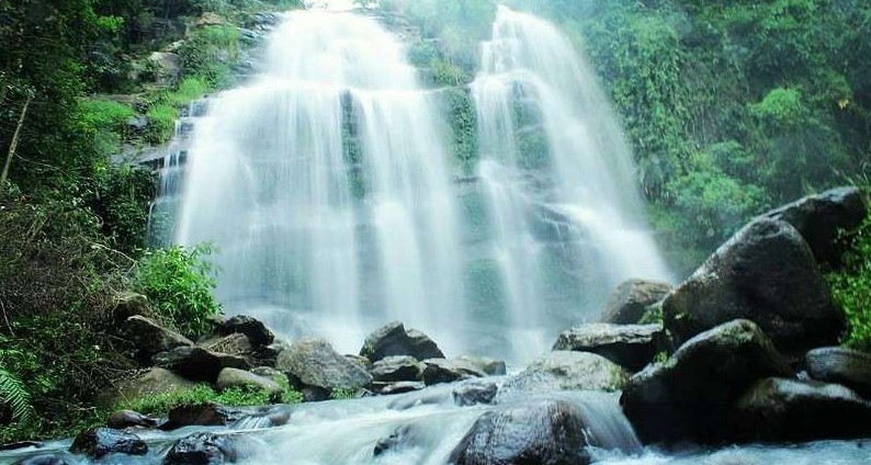 Air Terjun Mbah Gimo, Wisata Pemandangan Alam di Lampung Barat Air Terjun Mbah Gimo, Wisata Pemandangan Alam di Lampung Barat