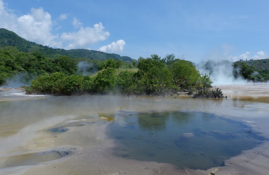Gunung Seminung, Tempat Wisata Alam di Lampung Barat untuk Pecinta Sunrise Danau Suoh, Tempat Wisata Alam di Lampung Barat