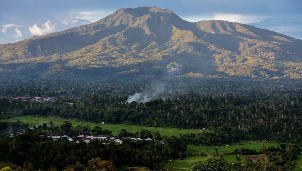 gunung pesagi gunung pesagi