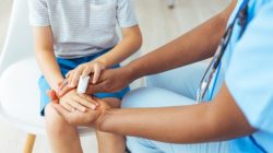 Benarkah Khitan Dapat Atasi Gangguan Fimosis pada Anak? Ini Penjelasan Medisnya!