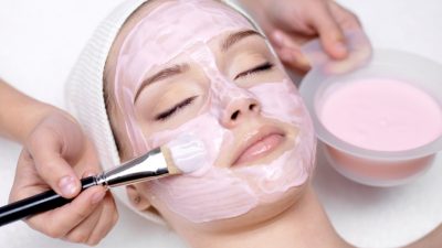 Auto Pangling! Rekomendasi Skincare 2025 Biar Pensiunan PNS Tetap Fresh
