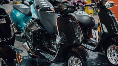 Modifikasi Vespa Sprint: Dari Gaya Retro Klasik ke Racing Modern dan Touring Urban