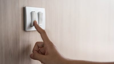 Tagihan Listrik Melonjak! Ini 7 Cara Hemat Listrik Pasca Pembatalan Diskon