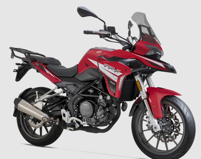 Benelli TRK 251