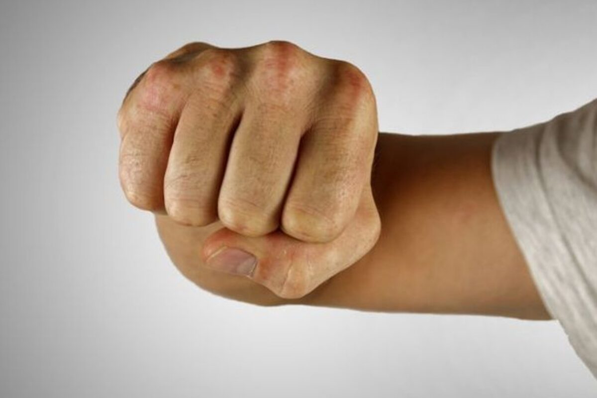 Sakit Hati Tak Dipinjami Rp 250.000, Pemuda di Pasuruan Aniaya Tetangga Pakai Pentungan Kayu