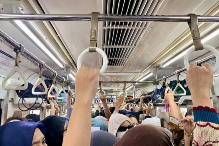 Kasus Pelecehan Seksual di Kereta Masih Terjadi, Bagaimana Mengatasinya?