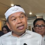 Dedi Mulyadi Tinjau Siswa Purwakarta yang Olok Guru, Kini Bersih-bersih, Juni ke Barak Militer