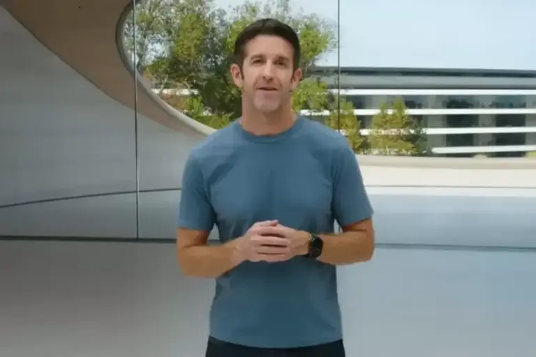 Gantikan Tim Cook, John Ternus Dituntut Buktikan Strategi AI Apple