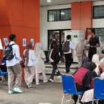 Heni Siti, Lebih Tegang Dibanding Anaknya yang Ikut UTBK-SNBT 2026