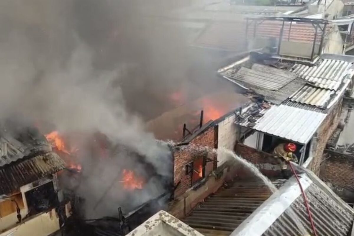 Cerita Rio Andre Selamatkan Keponakan dari Kepungan Api dalam Kebakaran di Tegalsari Surabaya