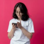 Kartini Masa Kini: Perjuangan Perempuan Melawan Tekanan Media Sosial