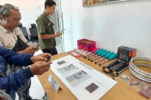 Dua WN Kolombia Mengamen Akrobat di “Traffic Light” Bantul, Imigrasi Kulon Progo Lakukan Deportasi