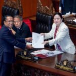 Puan Pimpin Rapat Paripurna DPR RI Ke-17, Sahkan RUU PSDK dan PPRT Jadi UU