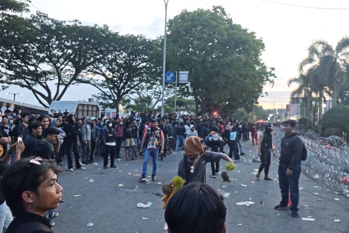 7 Fakta Demo Kaltim 21 April: DPRD Setuju Hak Angket, Gubernur Bungkam
