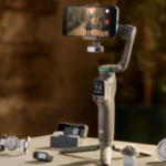 DJI Osmo Mobile 8P Meluncur, Gimbal yang Punya Layar Lepas-pasang