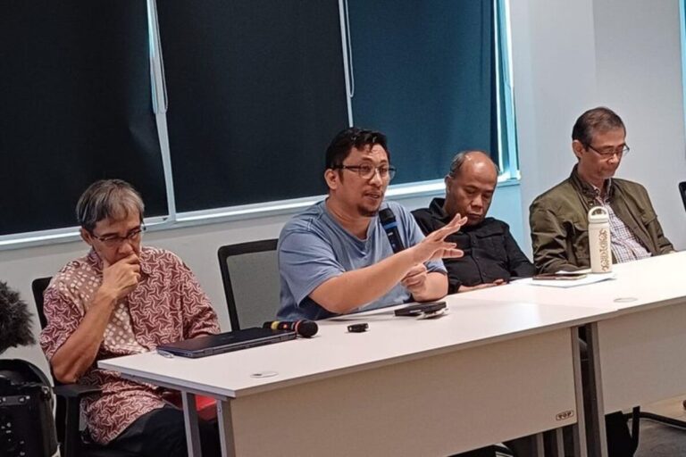 LBH Padang Minta Hentikan Kasus Feri Amsari, Sebut Ancam Demokrasi